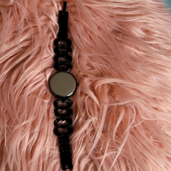 Watch - Picture 8 of 8